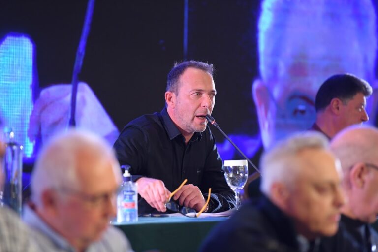 Επανεκλογή του Κωνσταντίνου Σιάκου στη Διοίκηση της ΓΣΕΕ – Συγχαρητήρια από το ΕΚΦ